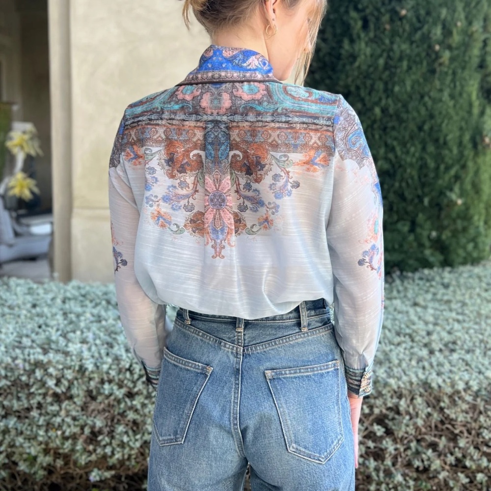 Elegant Paisley Print Blouse - Picture 6 of 12